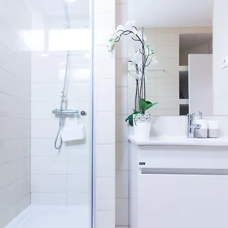 Apartament Near