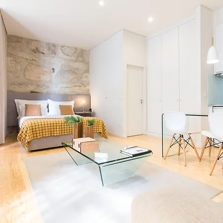 아파트 Near 포르투